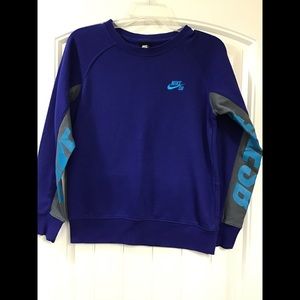 Nike SB sweatshirt size M 10-12